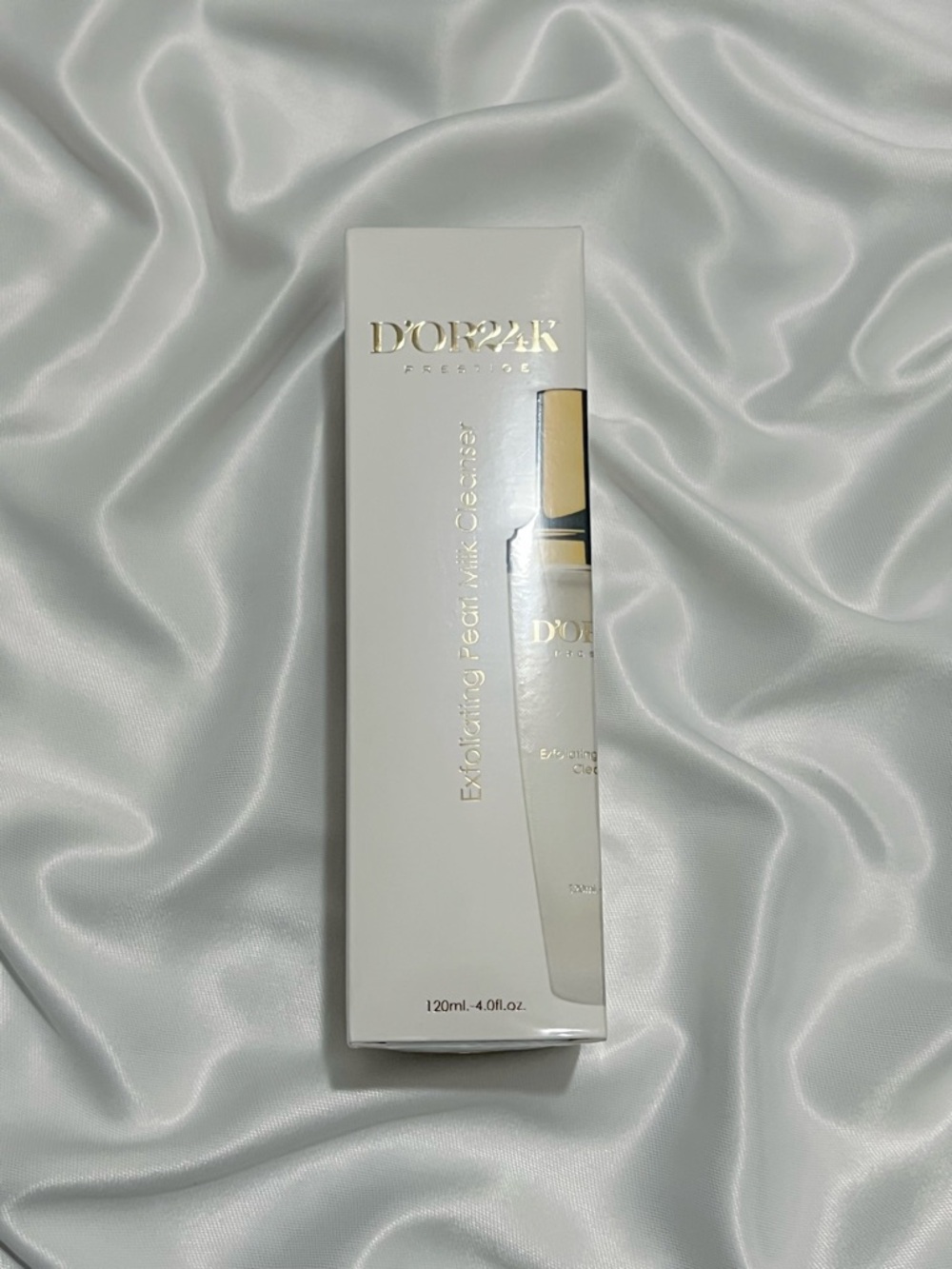 D'OR24K Exfoliating Pearl Milk Cleanser